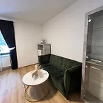 Apartment Louis Hirsch *