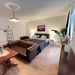 Apartment Louis Hirsch