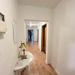 Apartment Louis Hirsch