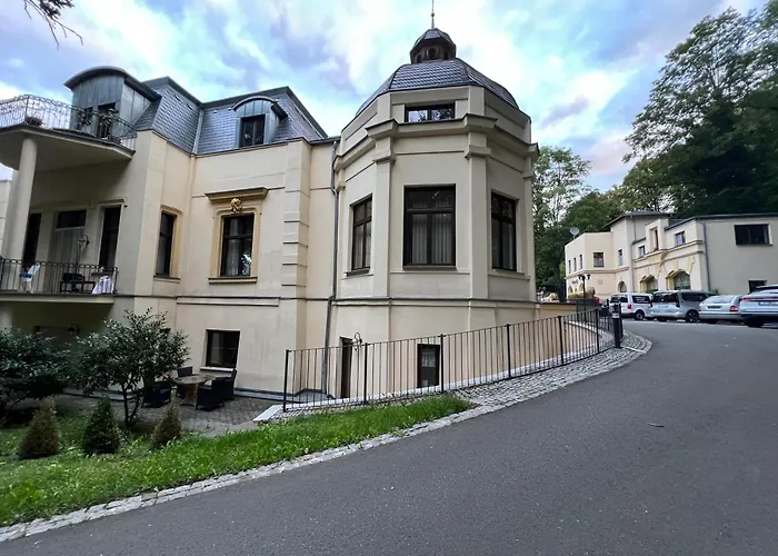 Louis Hirsch Apartman